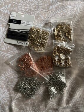 Bead Landing Elastic Cord & Mixed Metal Beads Set